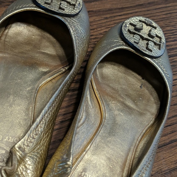 Tory Burch Gold Metallic Leather Flats 7 - Picture 13 of 14